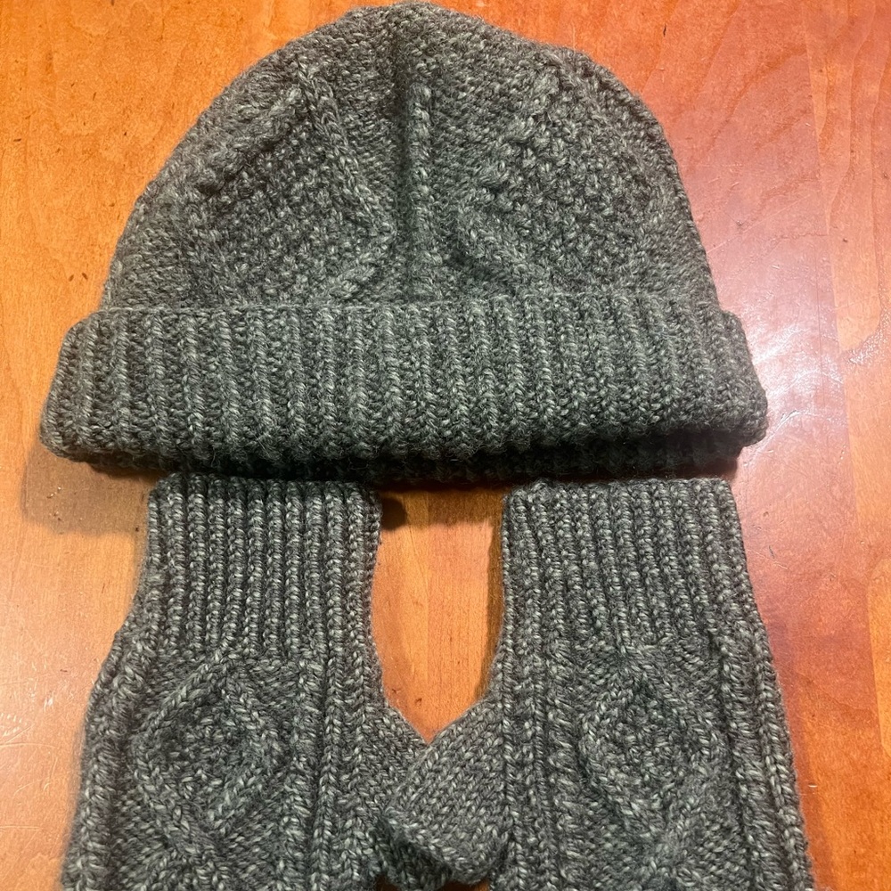 Merino Wool Knit Beanie Hat/Fingerless Gloves Set by Blarney Woollen Mills